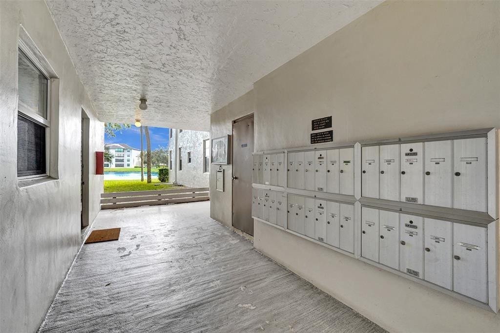 9440 Poinciana Place, #101, Davie, Davie, FL 33324 Photo 25