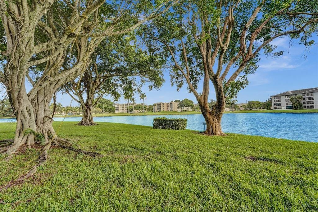9440 Poinciana Place, #101, Davie, Davie, FL 33324 Photo 27
