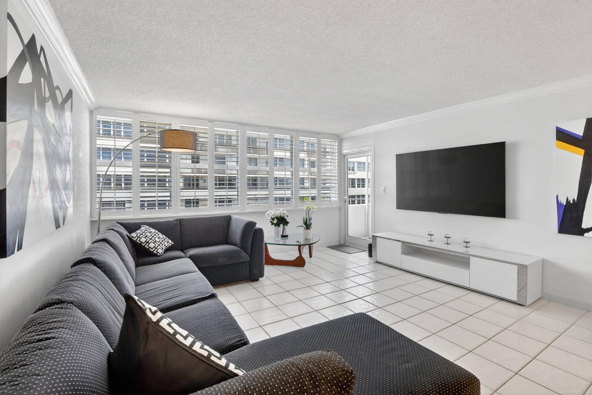1160 N Federal Highway, #517, Fort Lauderdale, FL 33304 11-web-or-mls-_A7A2976