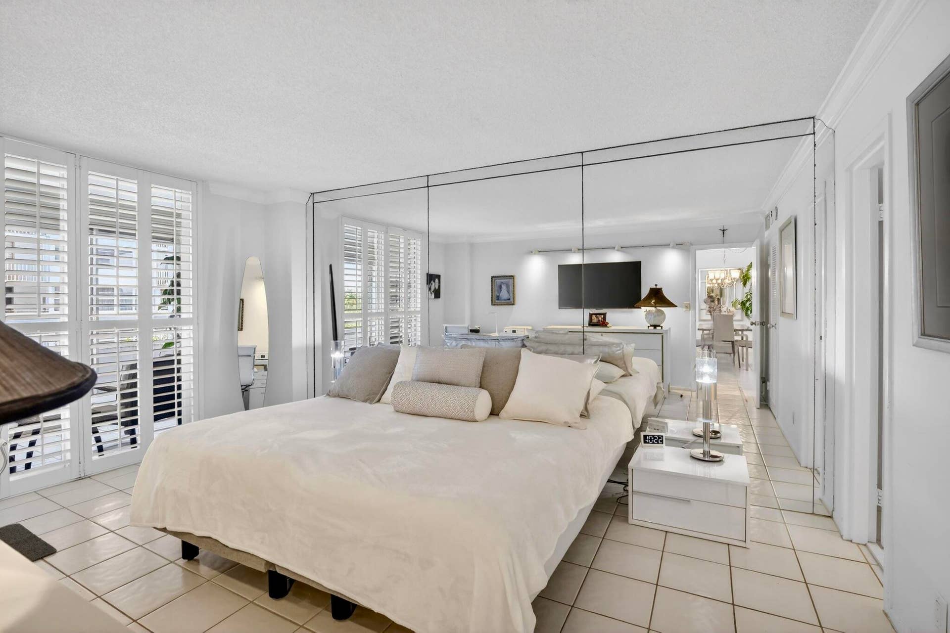 1160 N Federal Highway, #517, Fort Lauderdale, FL 33304 28-web-or-mls-_A7A3045