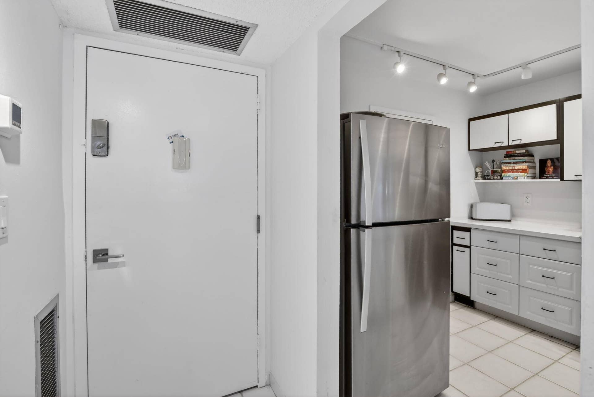 1160 N Federal Highway, #517, Fort Lauderdale, FL 33304 2-web-or-mls-_A7A2935