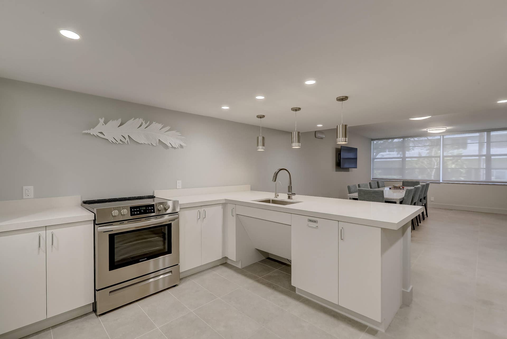 1160 N Federal Highway, #517, Fort Lauderdale, FL 33304 35__g6i5809_10_11_12_13 copy