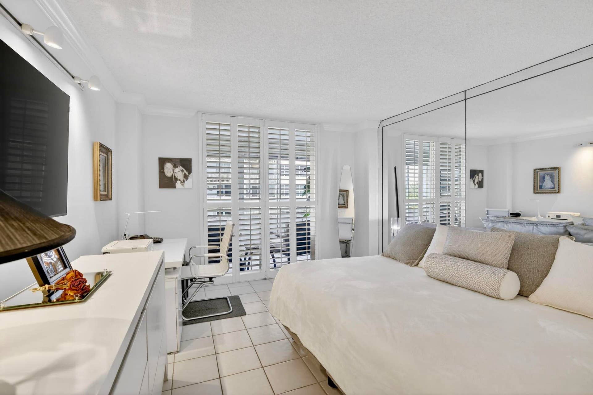 1160 N Federal Highway, #517, Fort Lauderdale, FL 33304 29-web-or-mls-_A7A3050