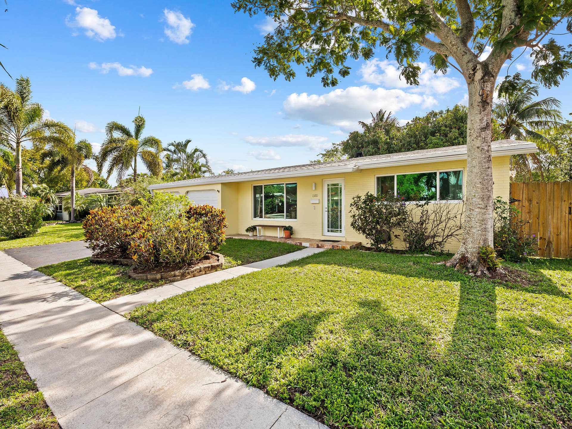 1320 SW 55th Avenue, Plantation, FL 33317 DSC_9767