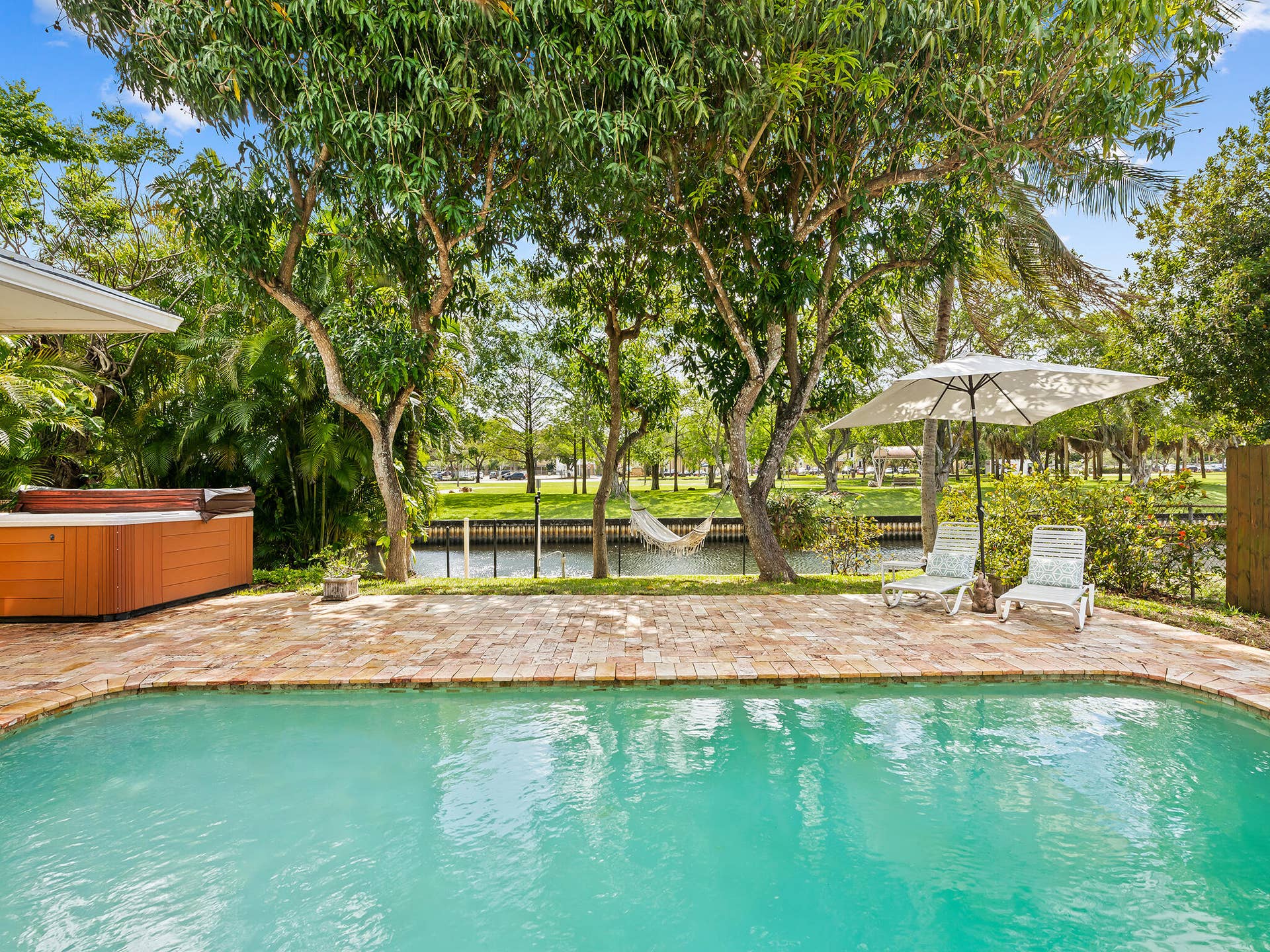 1320 SW 55th Avenue, Plantation, FL 33317 DSC_9884