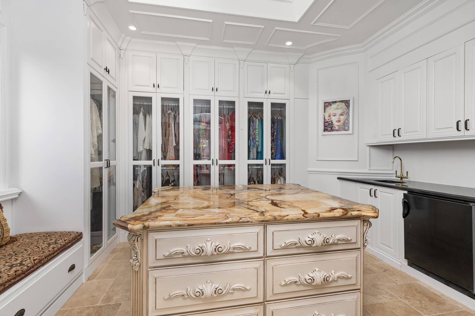 Master Closet 1