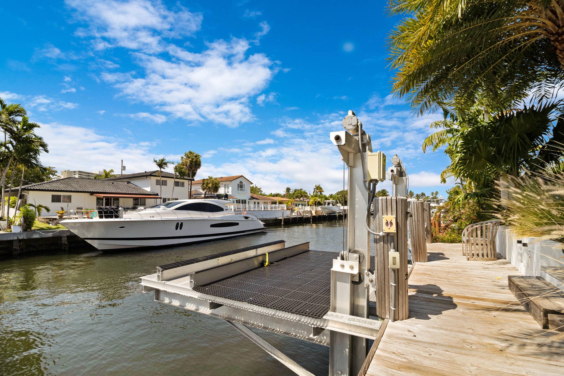 3312 NE 39th Street, Fort Lauderdale, FL 33308 60_accutour_3312 ne 39th st -060