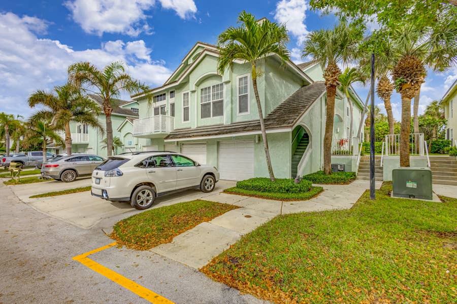 Property photo for 207 Mainsail Circle, Jupiter, FL