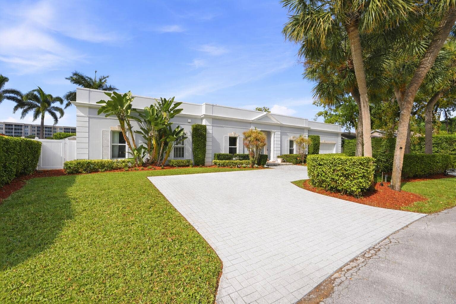 9001 N Lake Dasha Drive, Plantation, FL 33324 r3