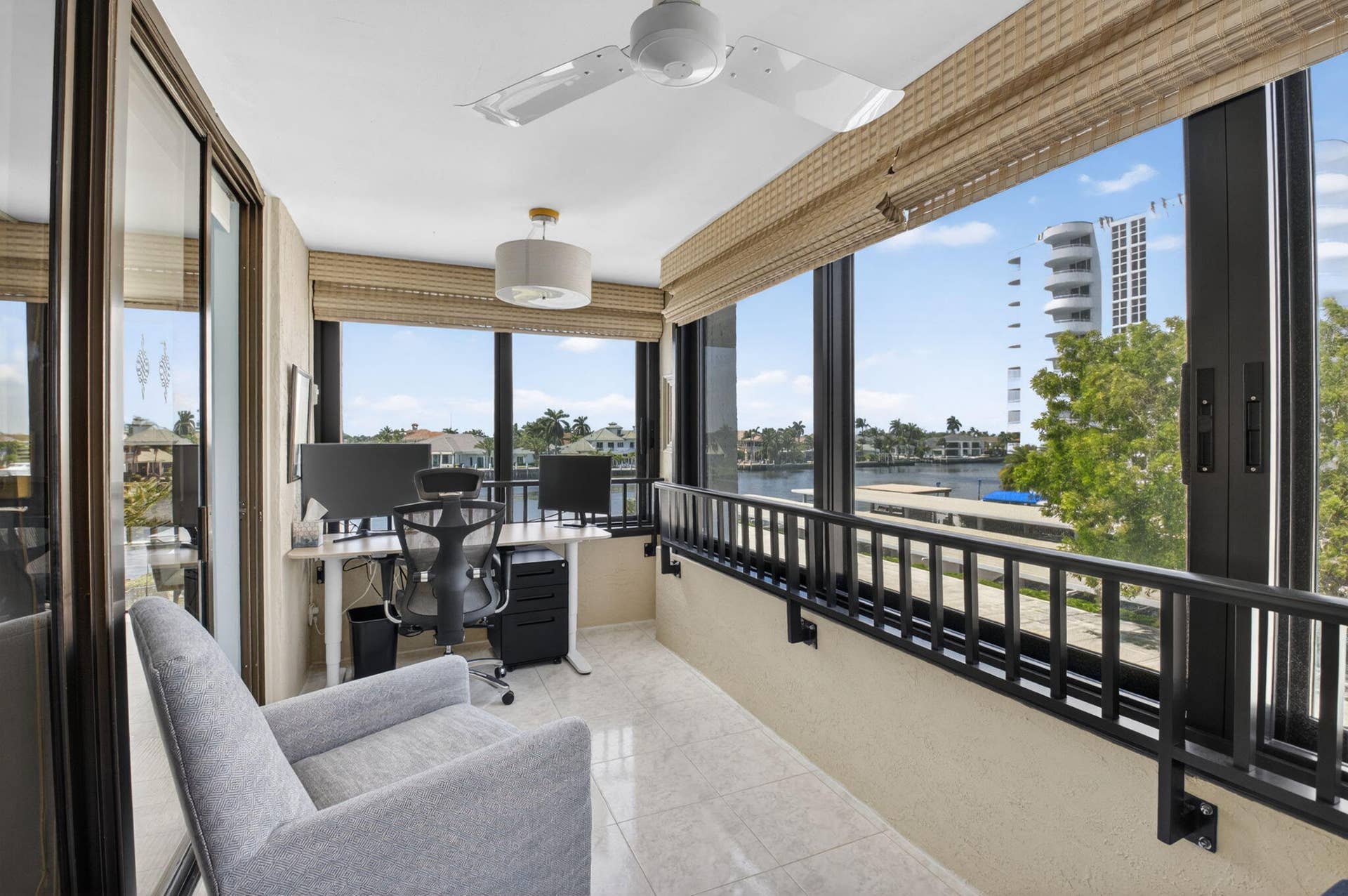 2220 S Ocean Boulevard, #304, Delray Beach, FL 33483 Enclosed Florida Rm