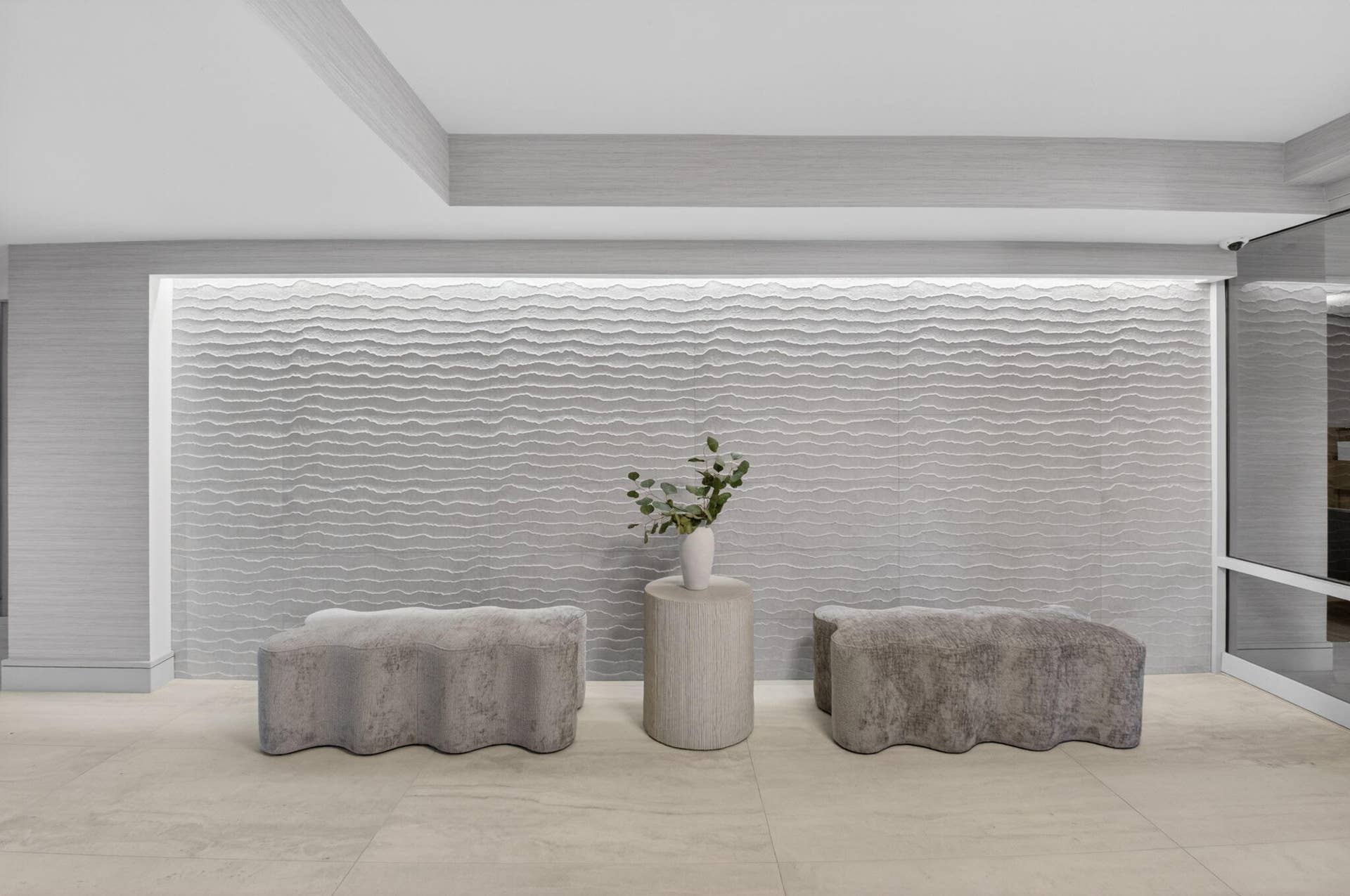 2220 S Ocean Boulevard, #304, Delray Beach, FL 33483 Lobby