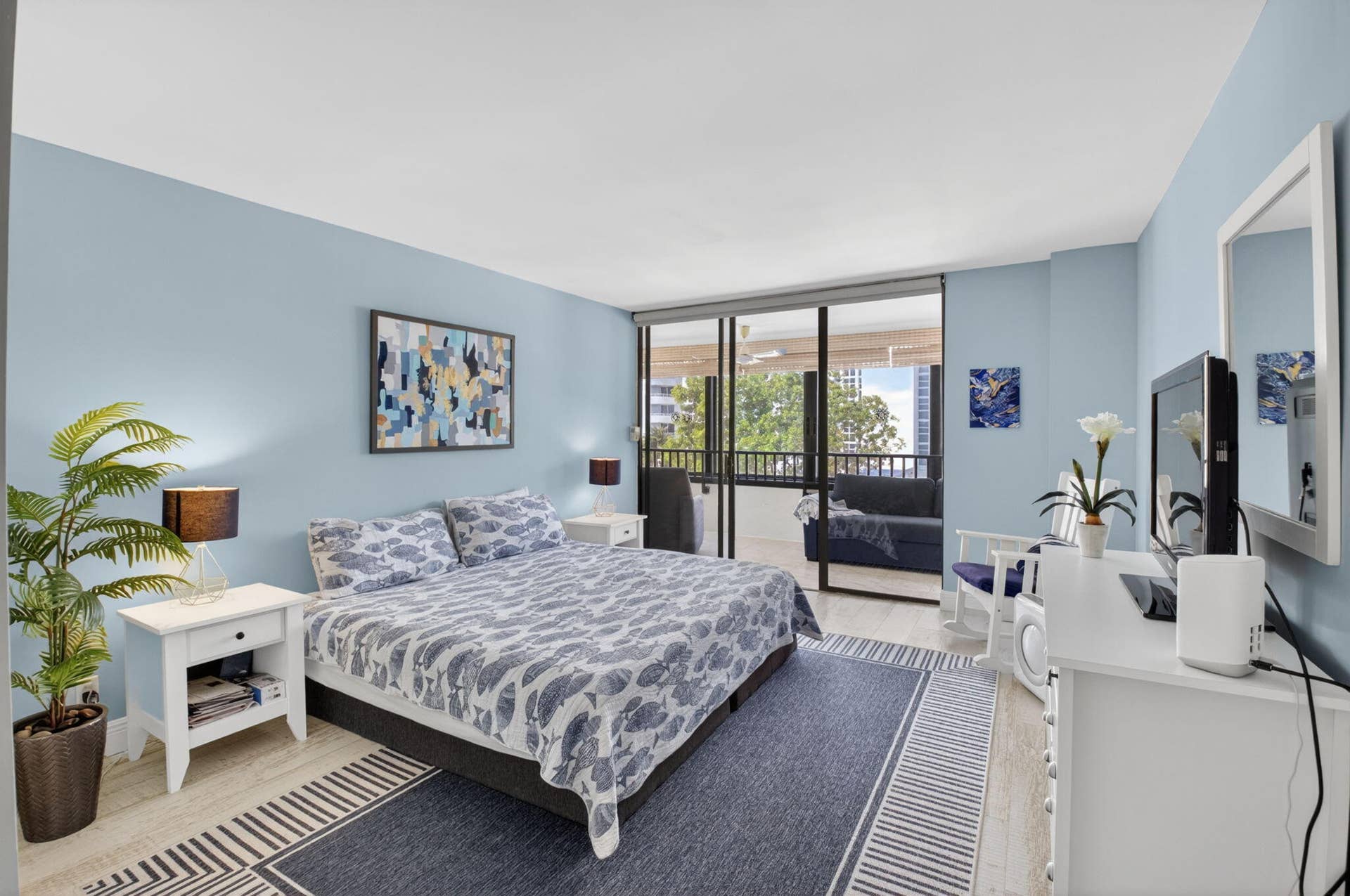 2220 S Ocean Boulevard, #304, Delray Beach, FL 33483 Guest Room