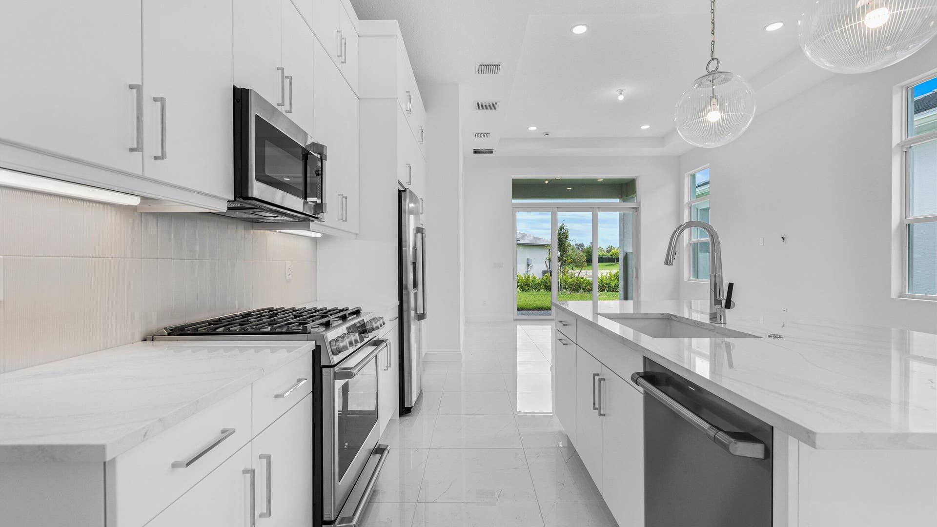 5078 Lido Key Lane, Westlake, FL 33470 Kitchen