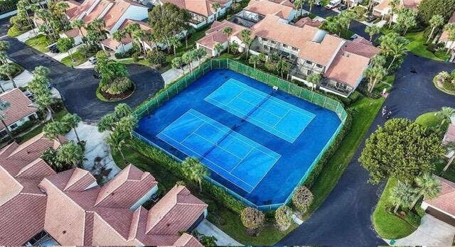302 Sea Oats Drive, #E, Juno Beach, FL 33408 Tennis Courts