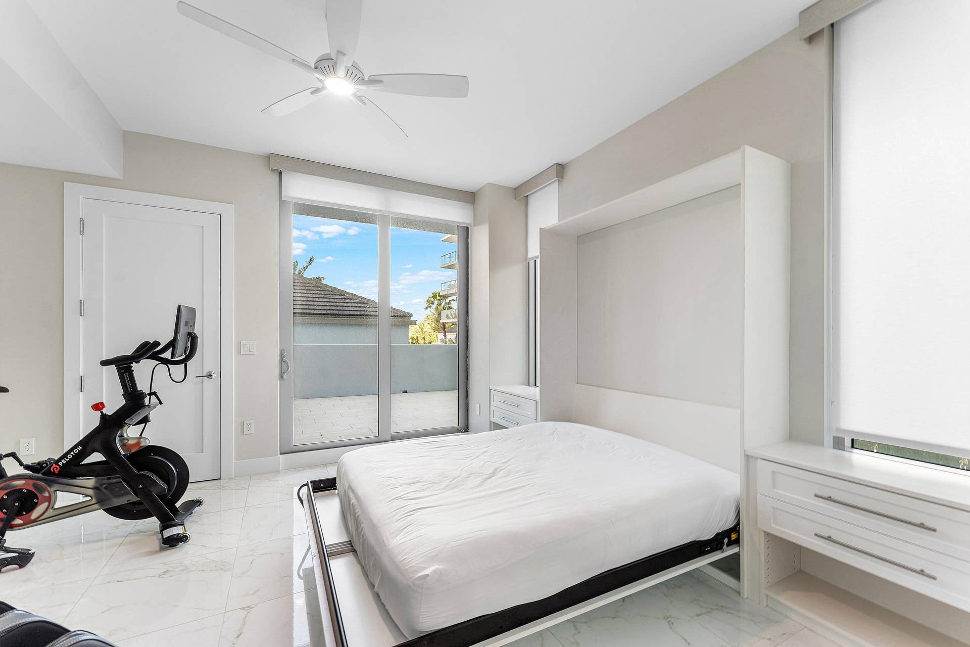 2 Water Club Way, #403, North Palm Beach, FL 33408 Den w Murphy Bed
