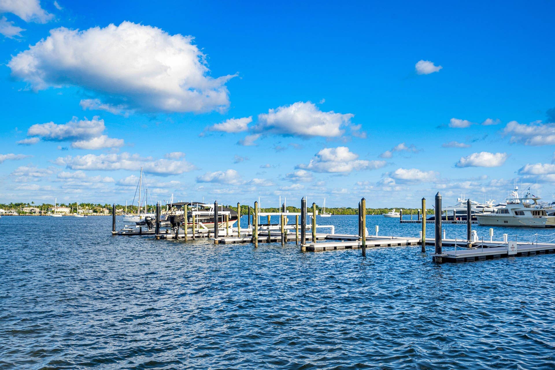 2 Water Club Way, #403, North Palm Beach, FL 33408 Direct Intracoastal