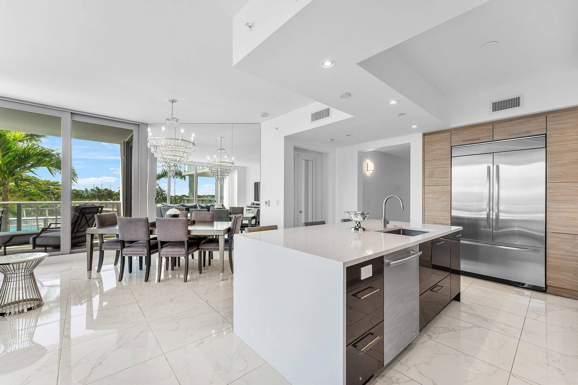 2 Water Club Way, #403, North Palm Beach, FL 33408 Great Room