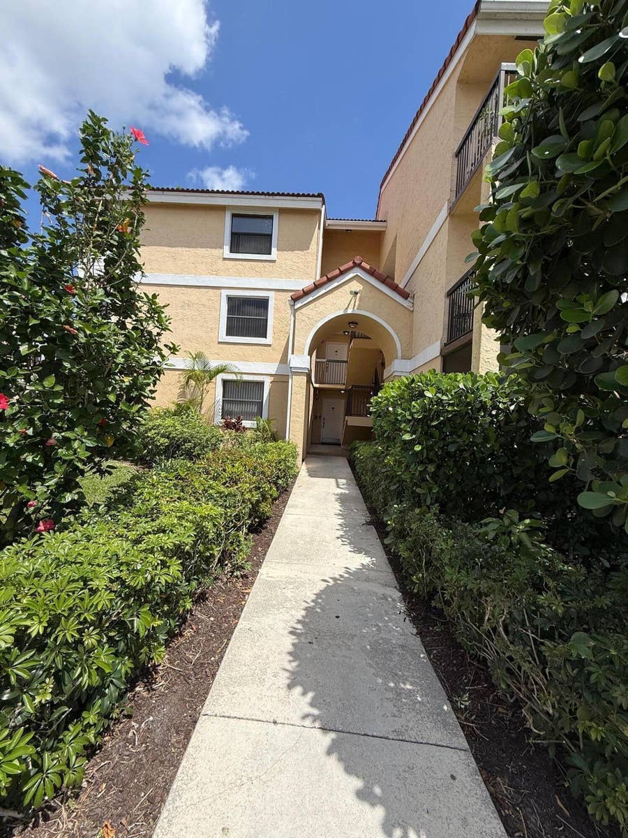 Property photo for 5721 Riverside Drive, #301b5, Coral Springs, FL