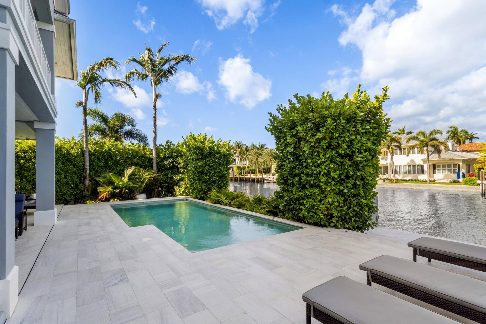 mls_PATIO_TO_VIEW_EB