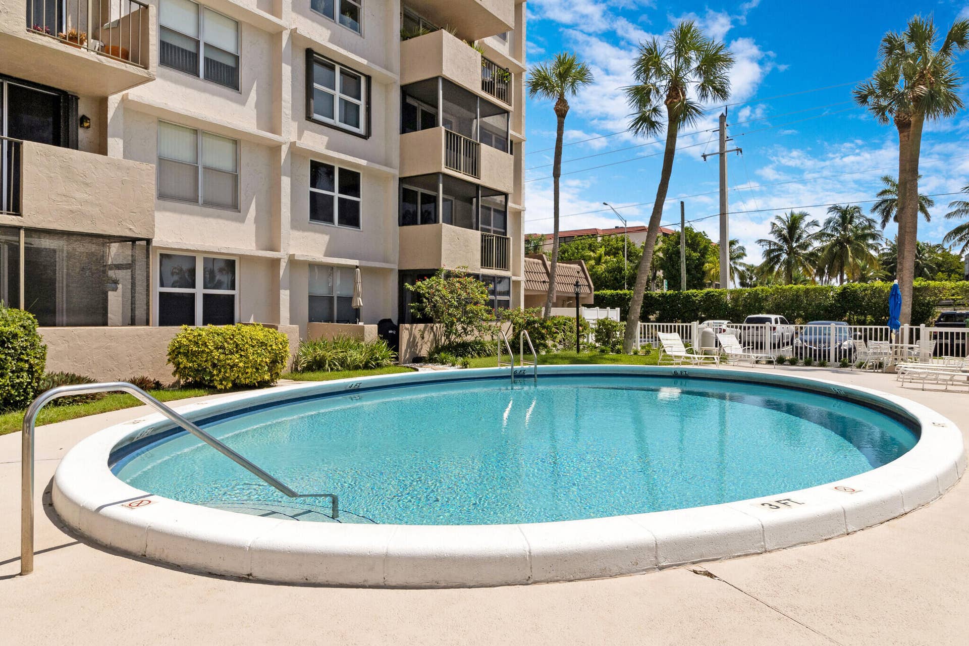 777 S Federal Highway, #Rp907, Pompano Beach, FL 33062 01_35_HD777_S_Federal_Highway_PH1135_mls