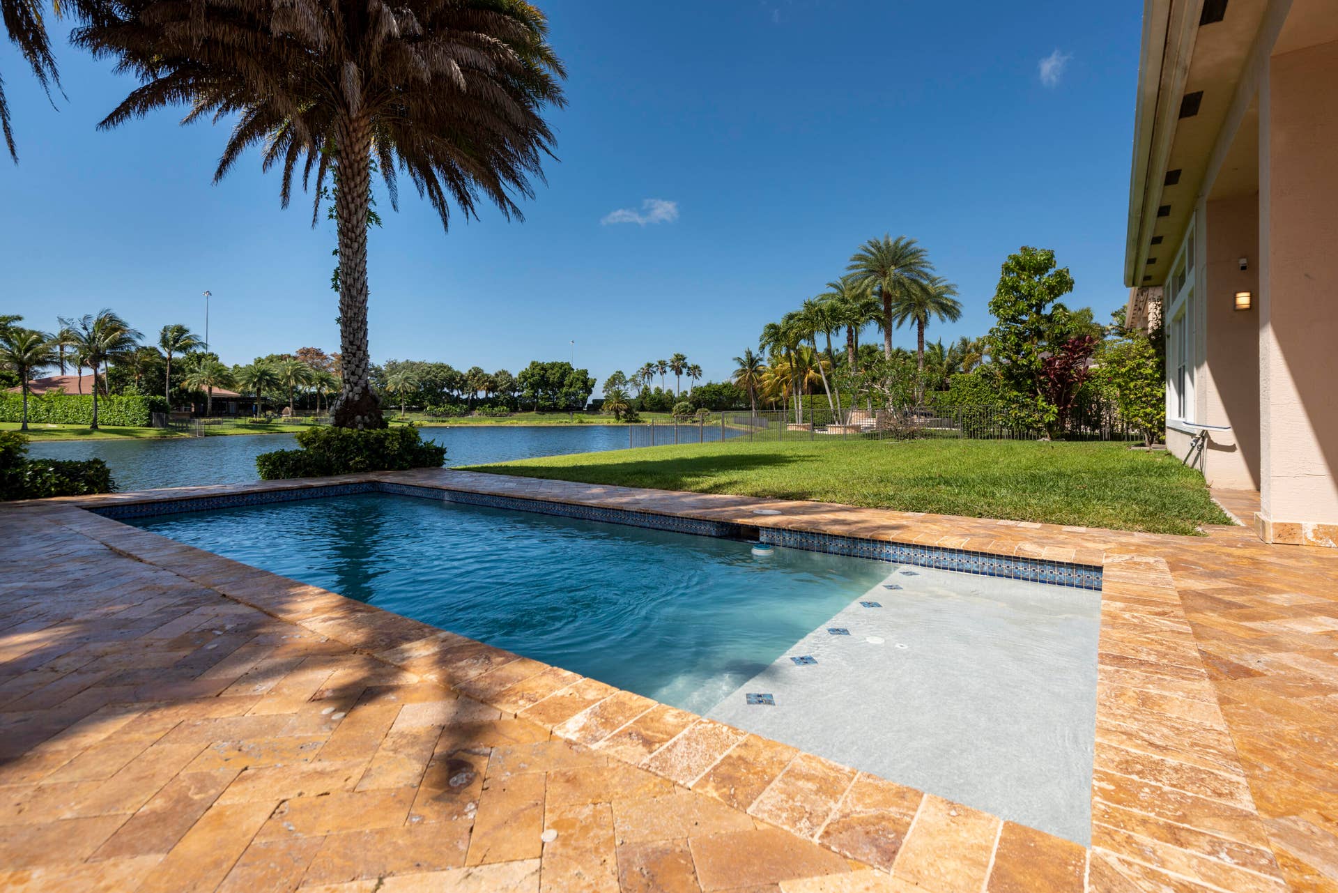 15234 SW 40th Street, Davie, FL 33331 Custom Pool