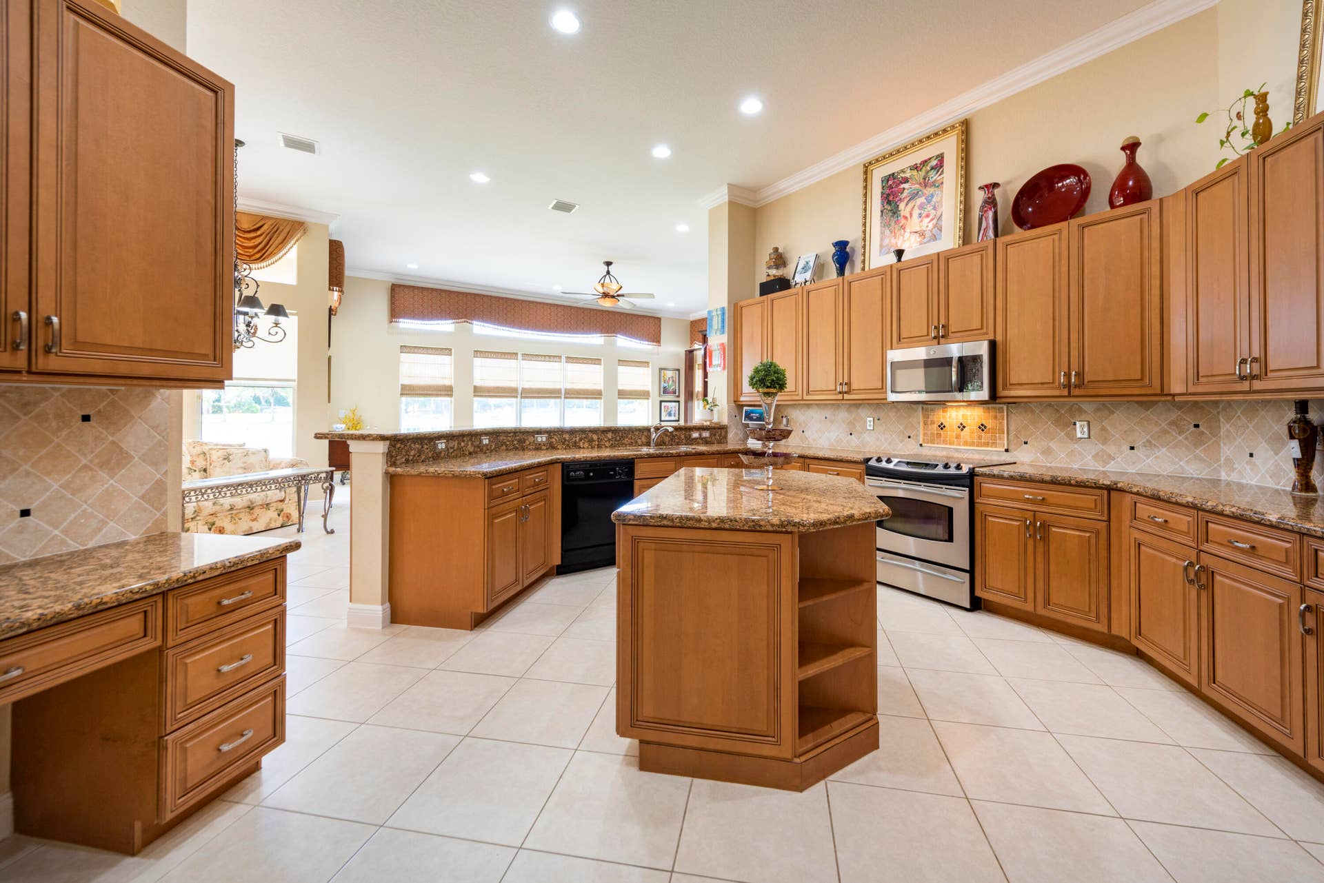 15234 SW 40th Street, Davie, FL 33331 Kitchen