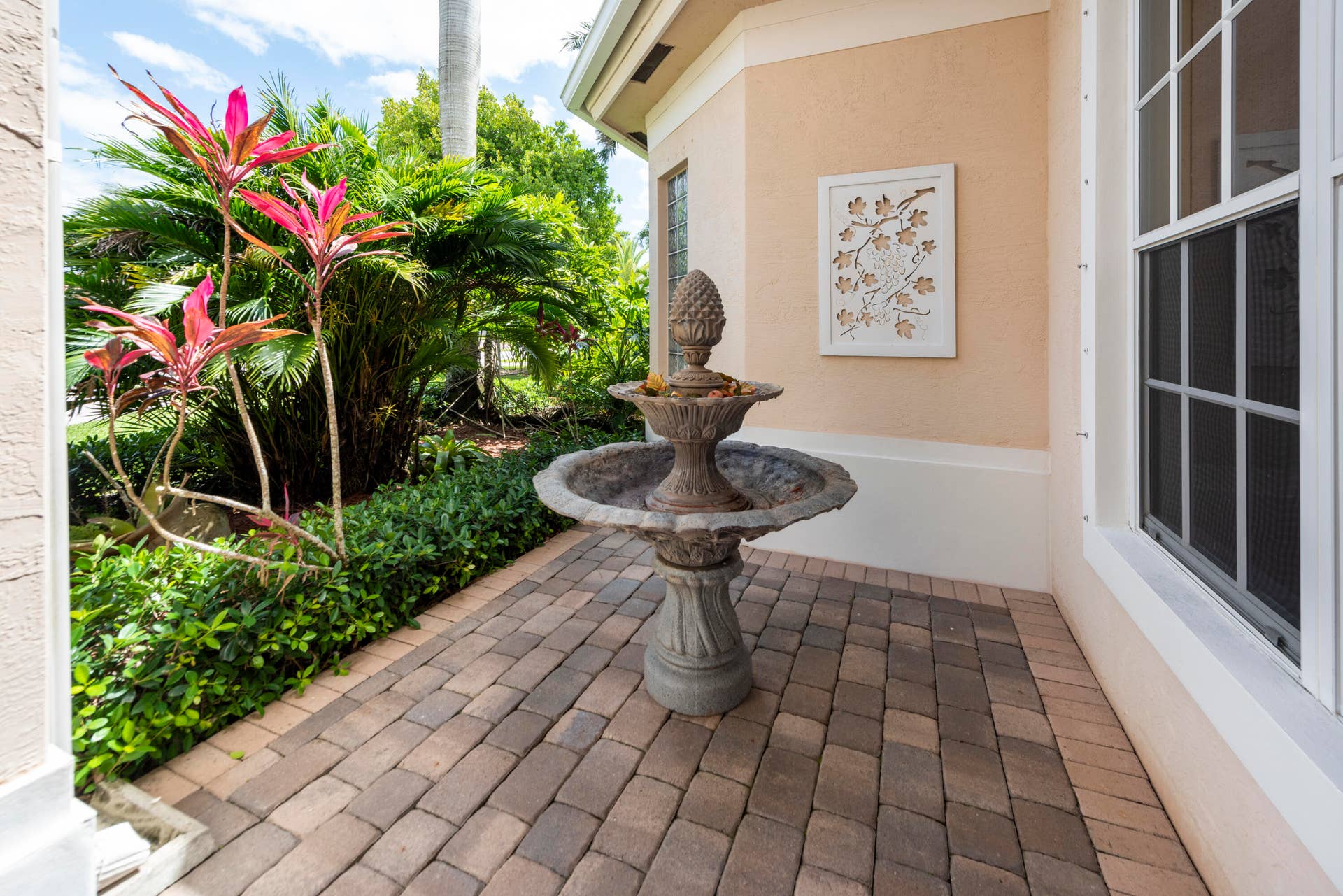 15234 SW 40th Street, Davie, FL 33331 Pavered entryway