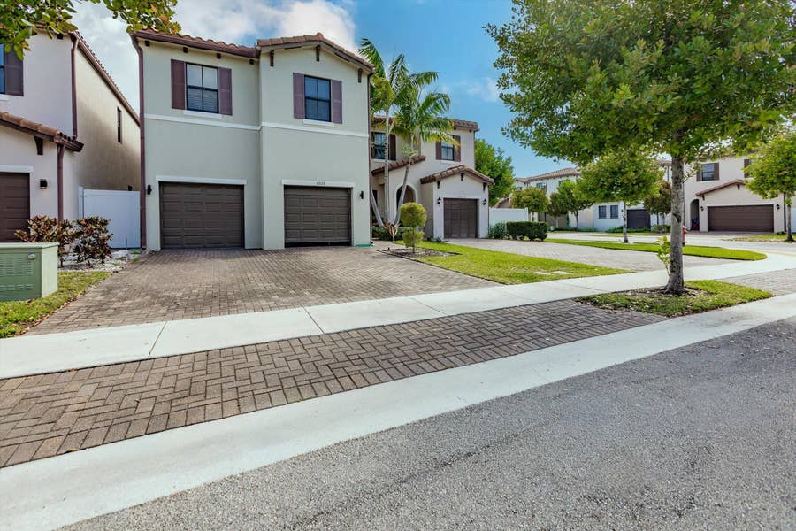 Property photo for 6026 Pine Tree Way, #6026, Riviera Beach, FL