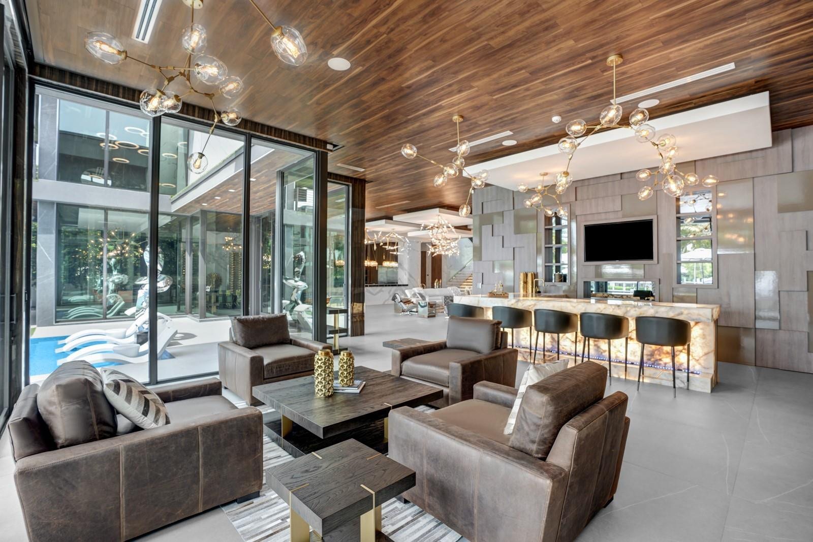 671 Middle River Drive, Fort Lauderdale, FL 33304 club room