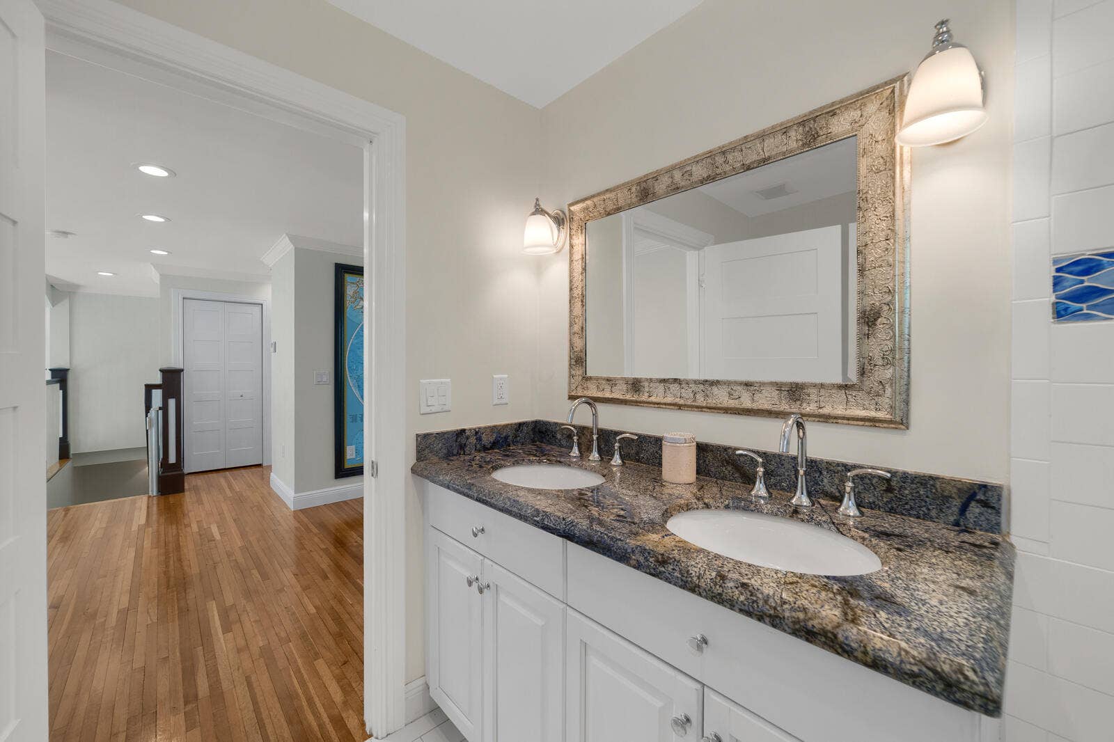 216 SE 10th Street, Fort Lauderdale, FL 33316 26