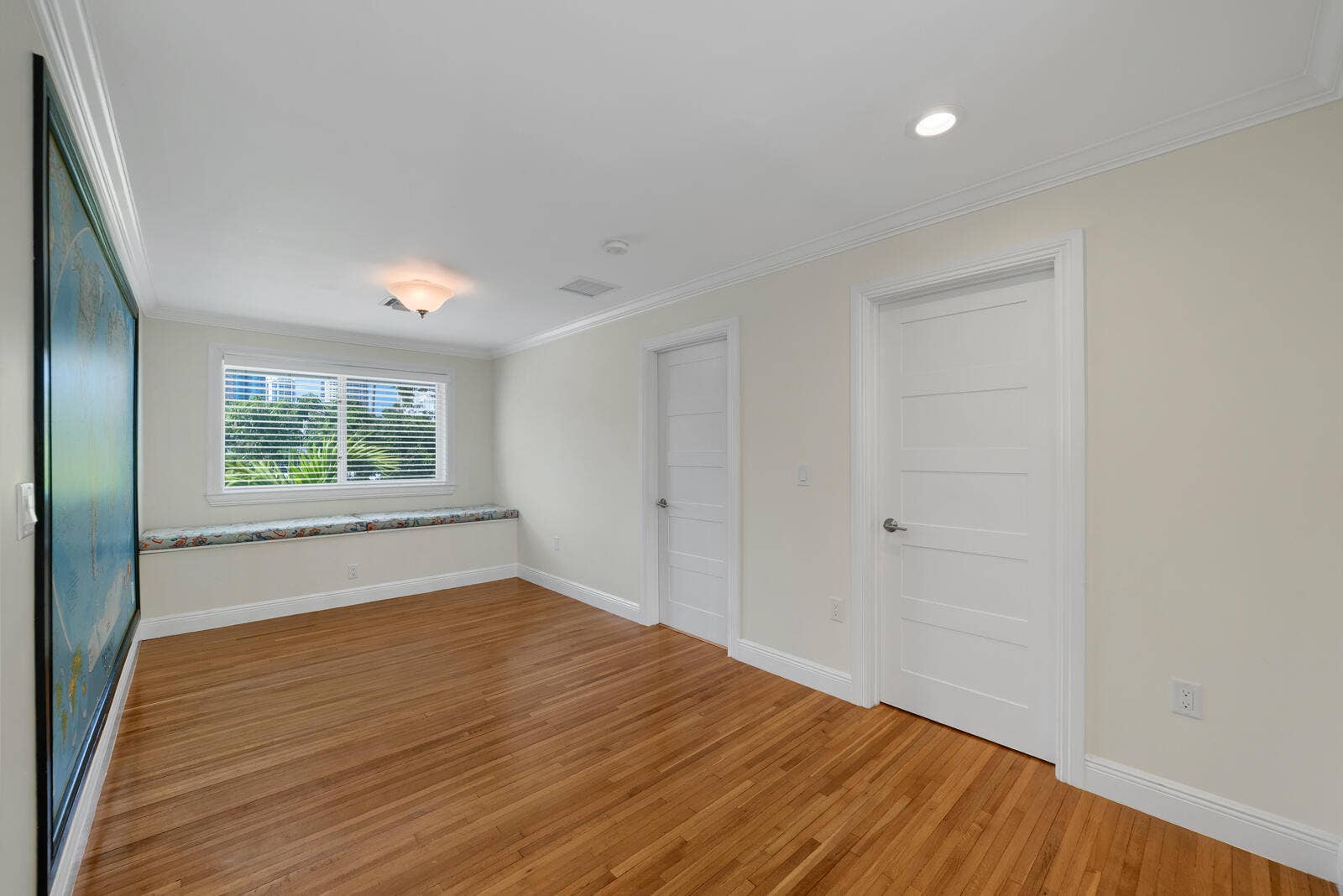 216 SE 10th Street, Fort Lauderdale, FL 33316 24