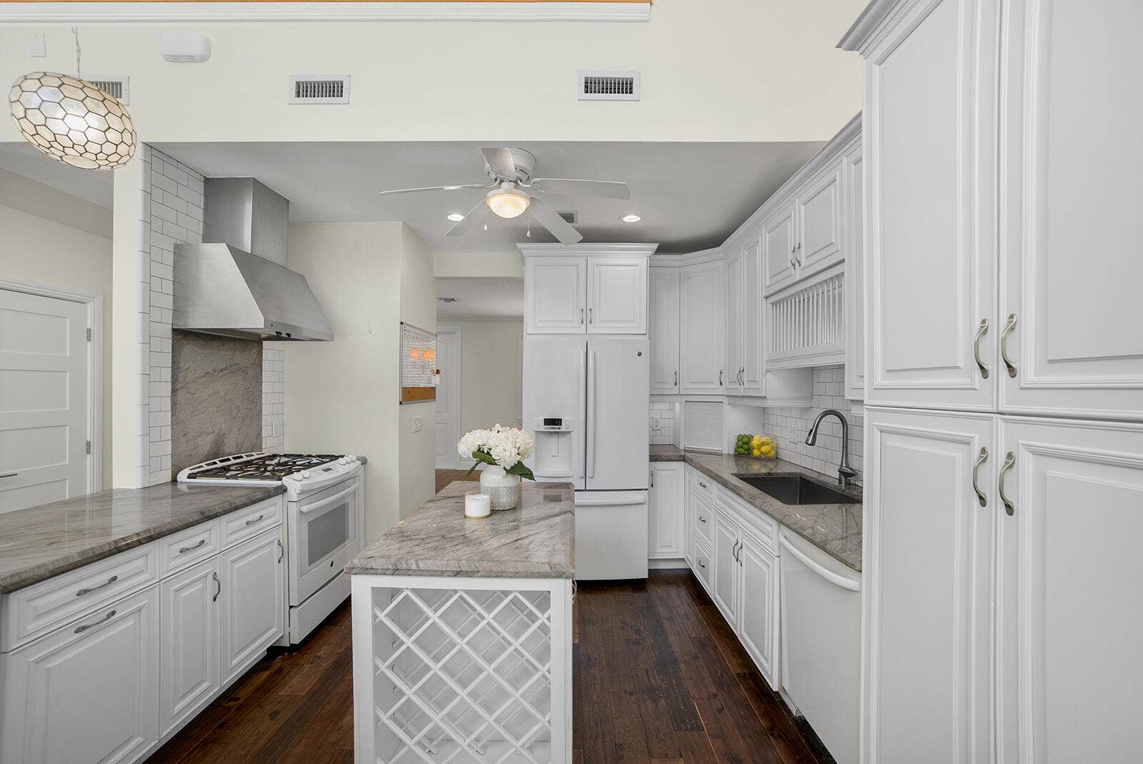 216 SE 10th Street, Fort Lauderdale, FL 33316 6
