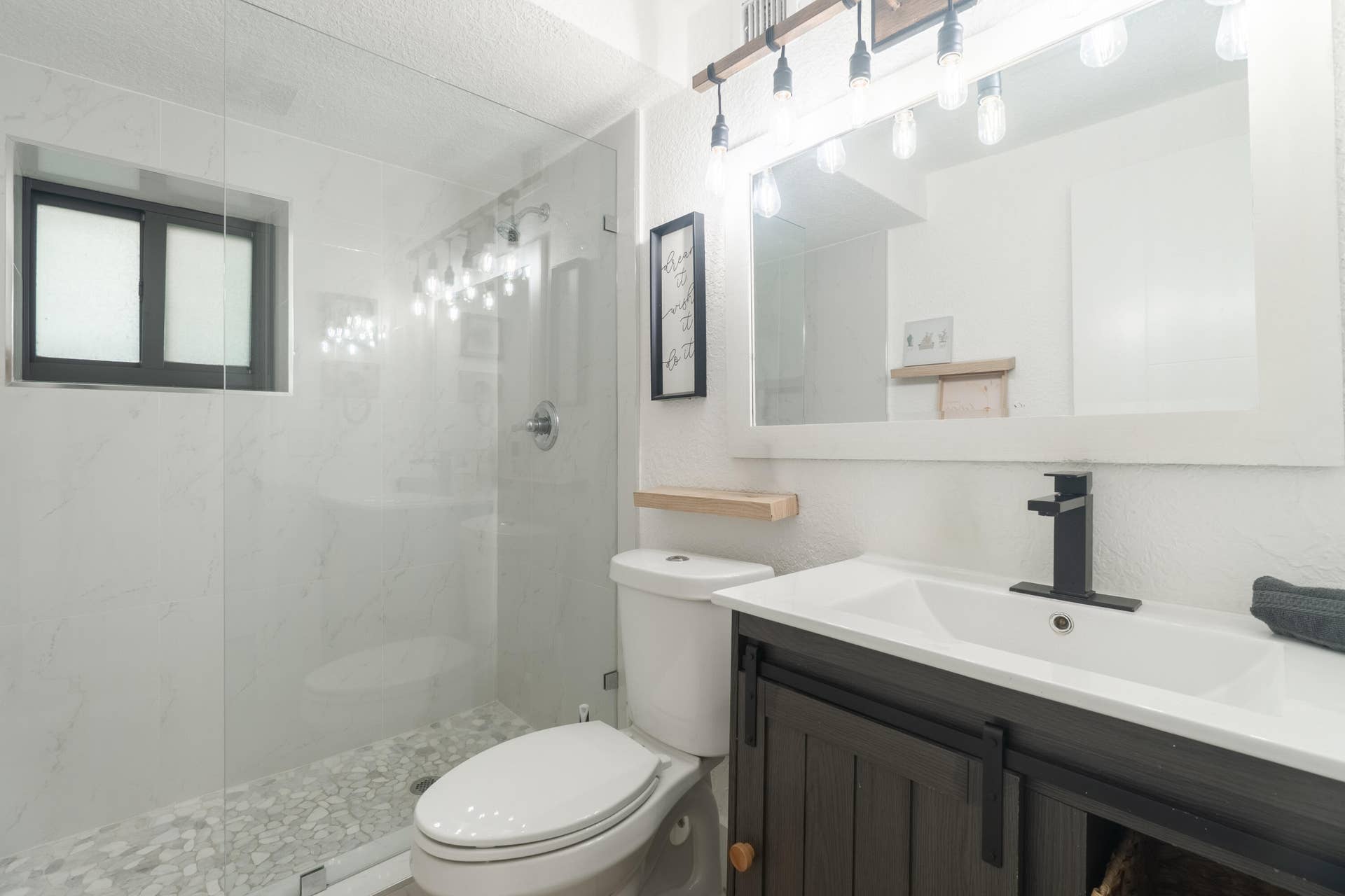2878 NE 26St-33