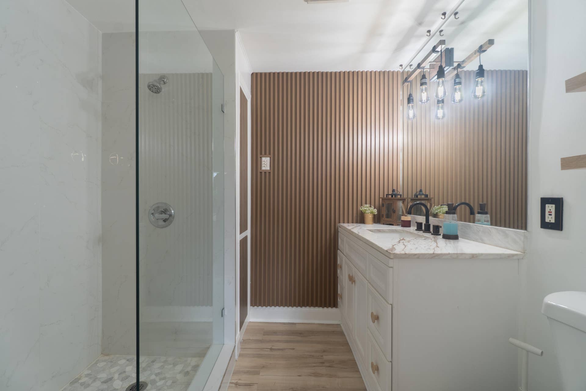 2878 NE 26St-1