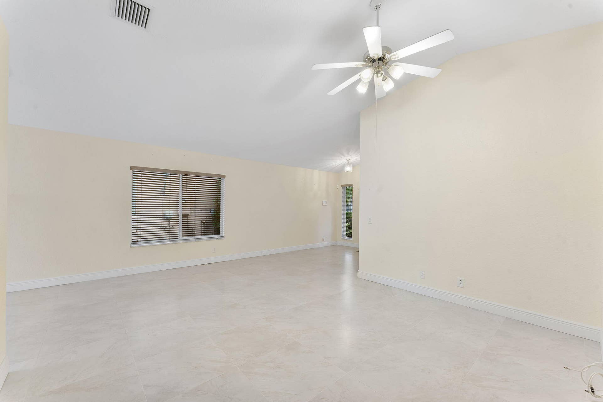1353 Canary Island Drive, Weston, FL 33327 47-web-or-mls-DSC02186