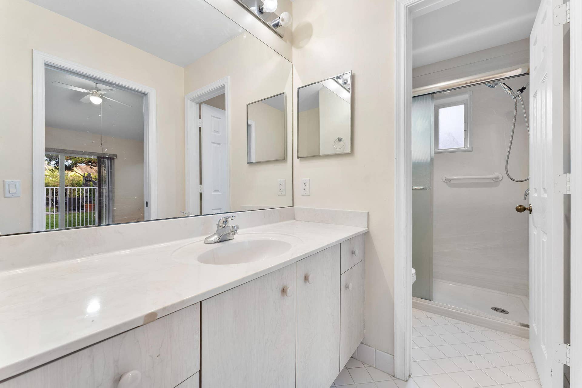 1353 Canary Island Drive, Weston, FL 33327 35-web-or-mls-DSC02147