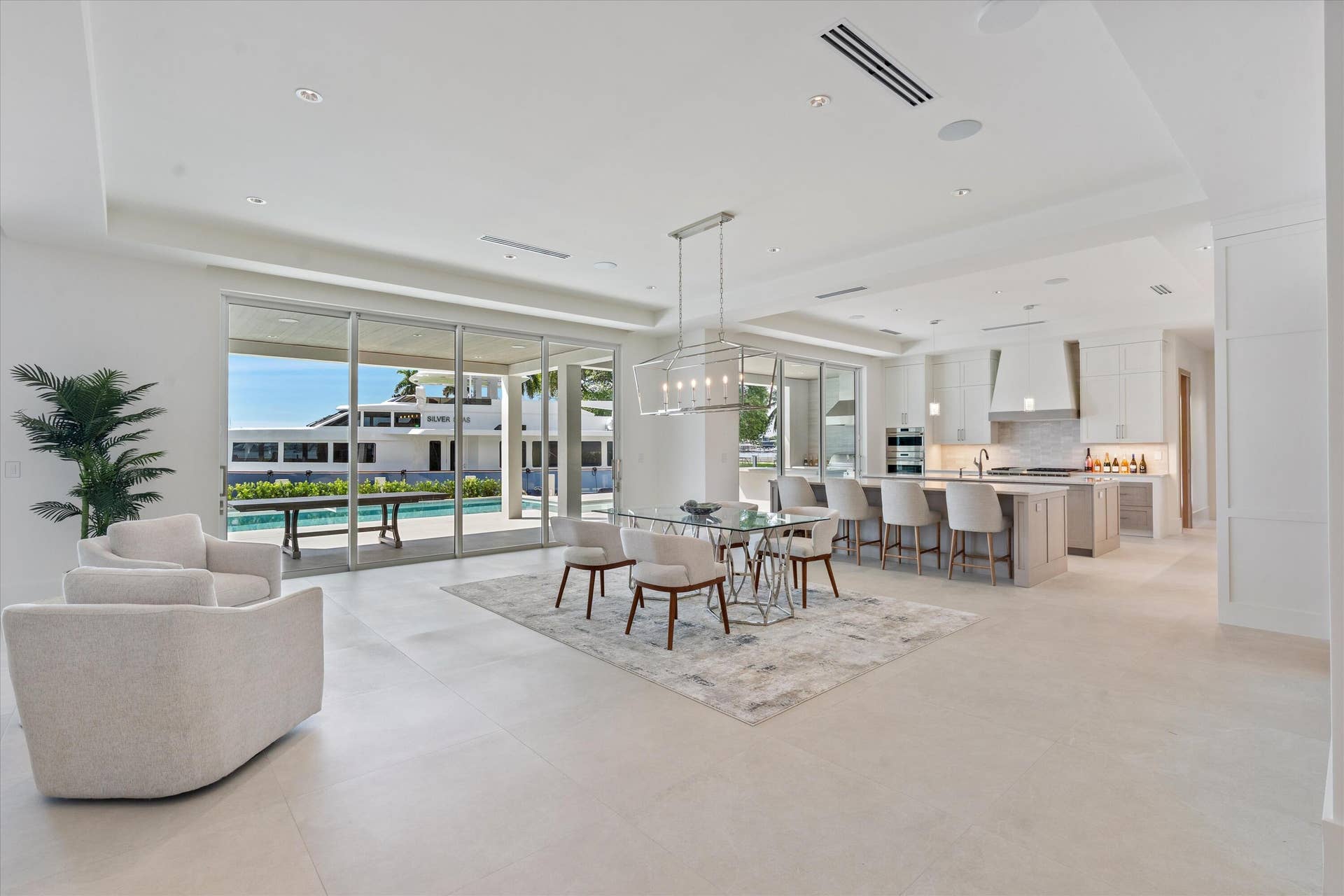 11-1822 SE 9th Street Ft. Lauderdale, FL
