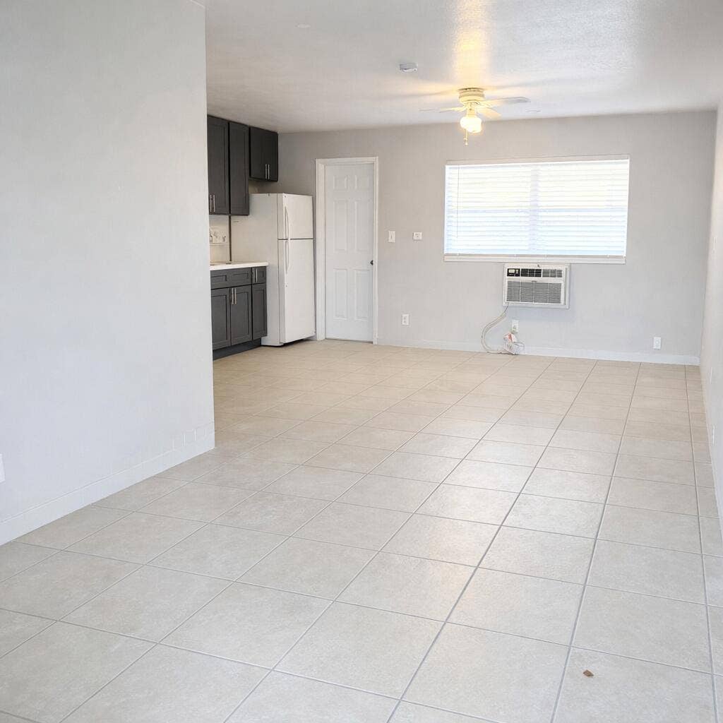 1017 SE 3rd Street, #3, Deerfield Beach, FL 33441 Living Area