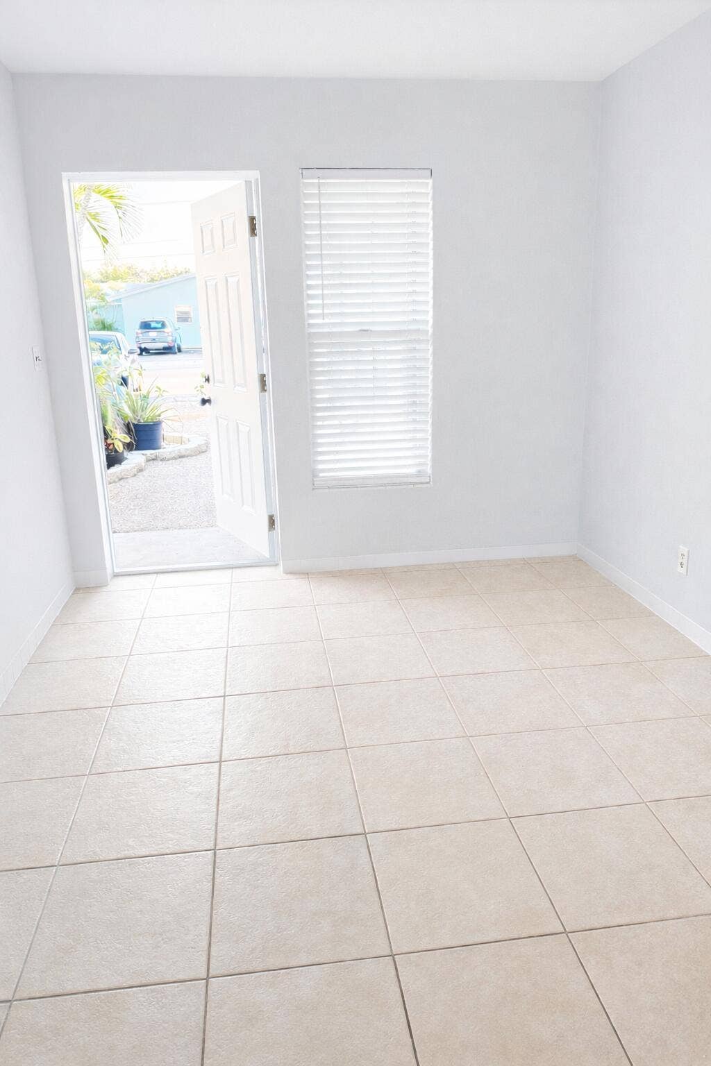 1017 SE 3rd Street, #3, Deerfield Beach, FL 33441 Front Door looking out