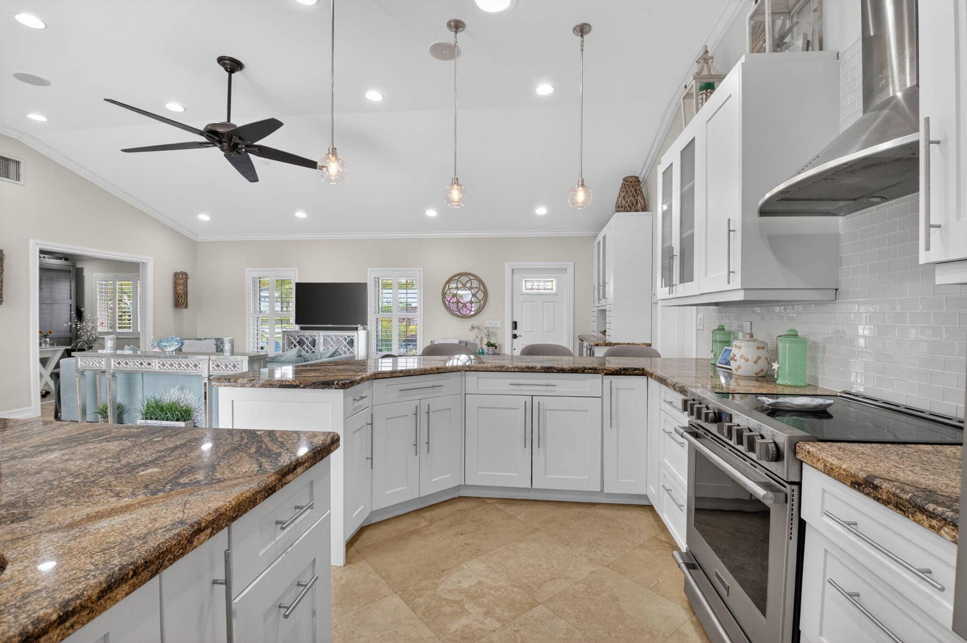 5800 NE 7th Avenue, Boca Raton, FL 33487 Granite Countertops