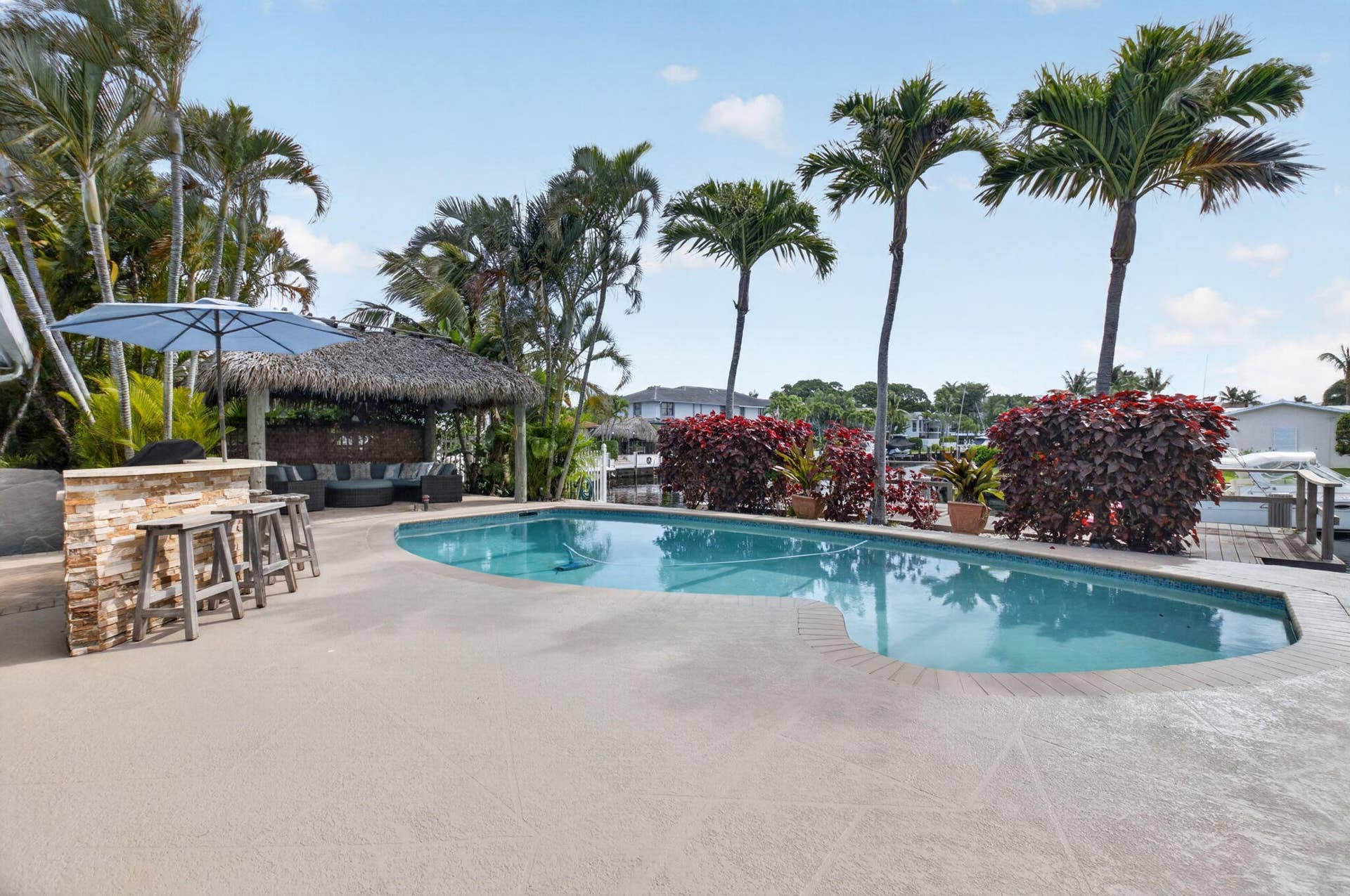 5800 NE 7th Avenue, Boca Raton, FL 33487 Resort Like Pool