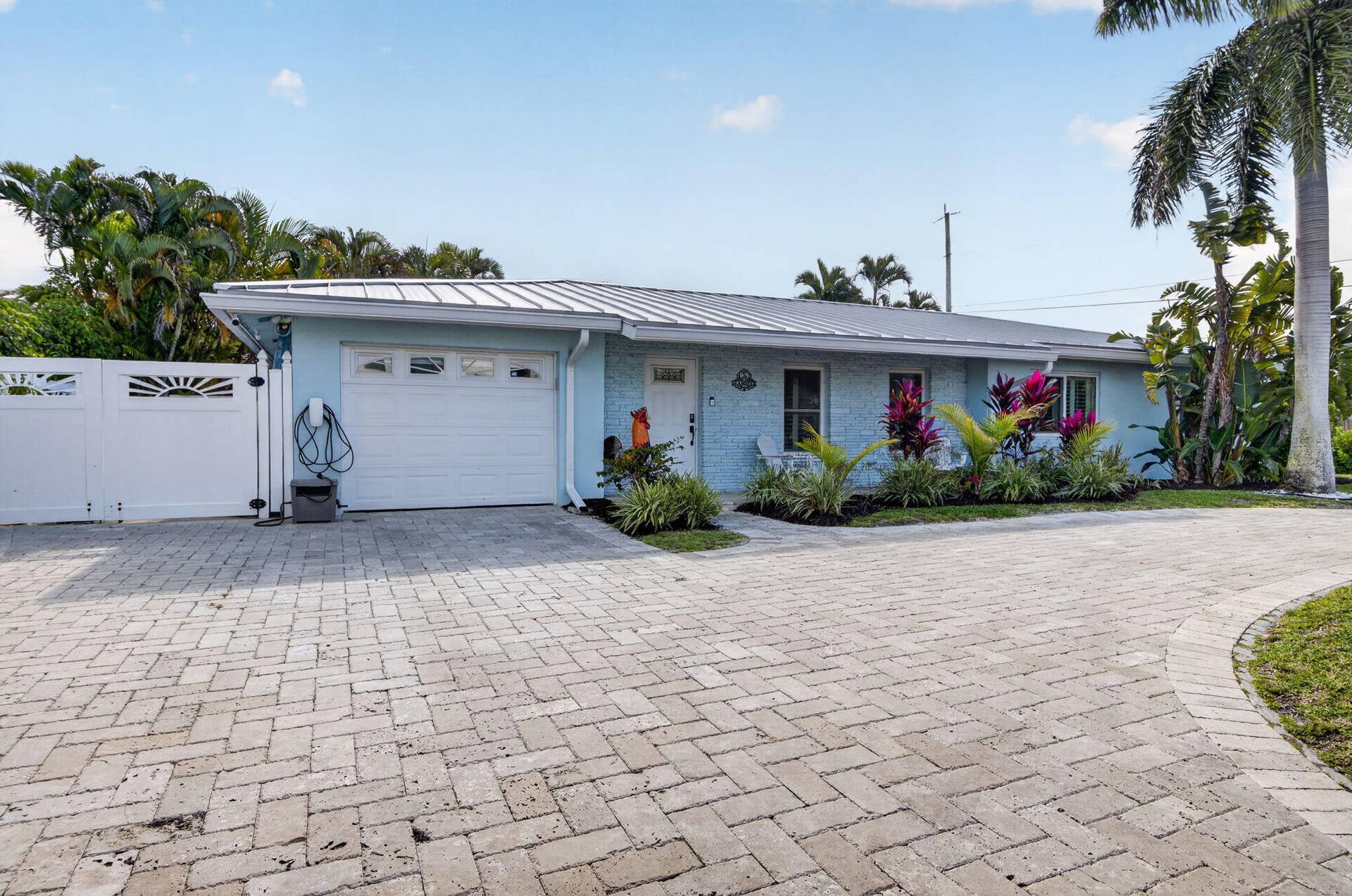 5800 NE 7th Avenue, Boca Raton, FL 33487 Welcome Home!