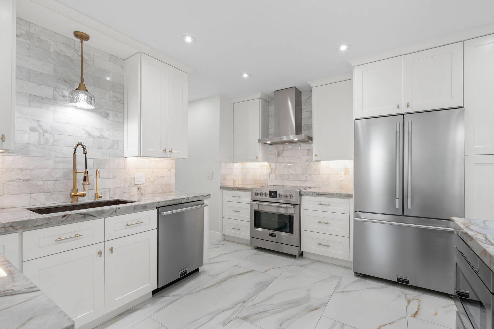 29-web-or-mls-1114 W Cypress Dr, Pompano