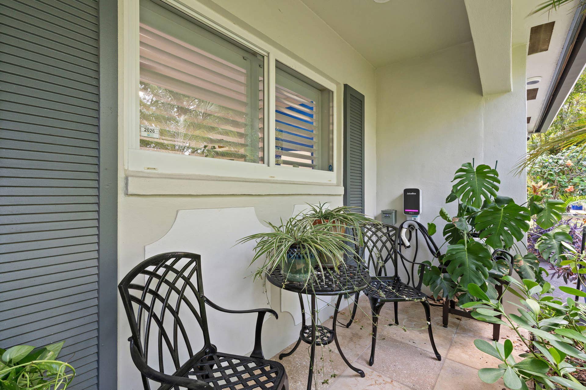 50-web-or-mls-1114 W Cypress Dr, Pompano