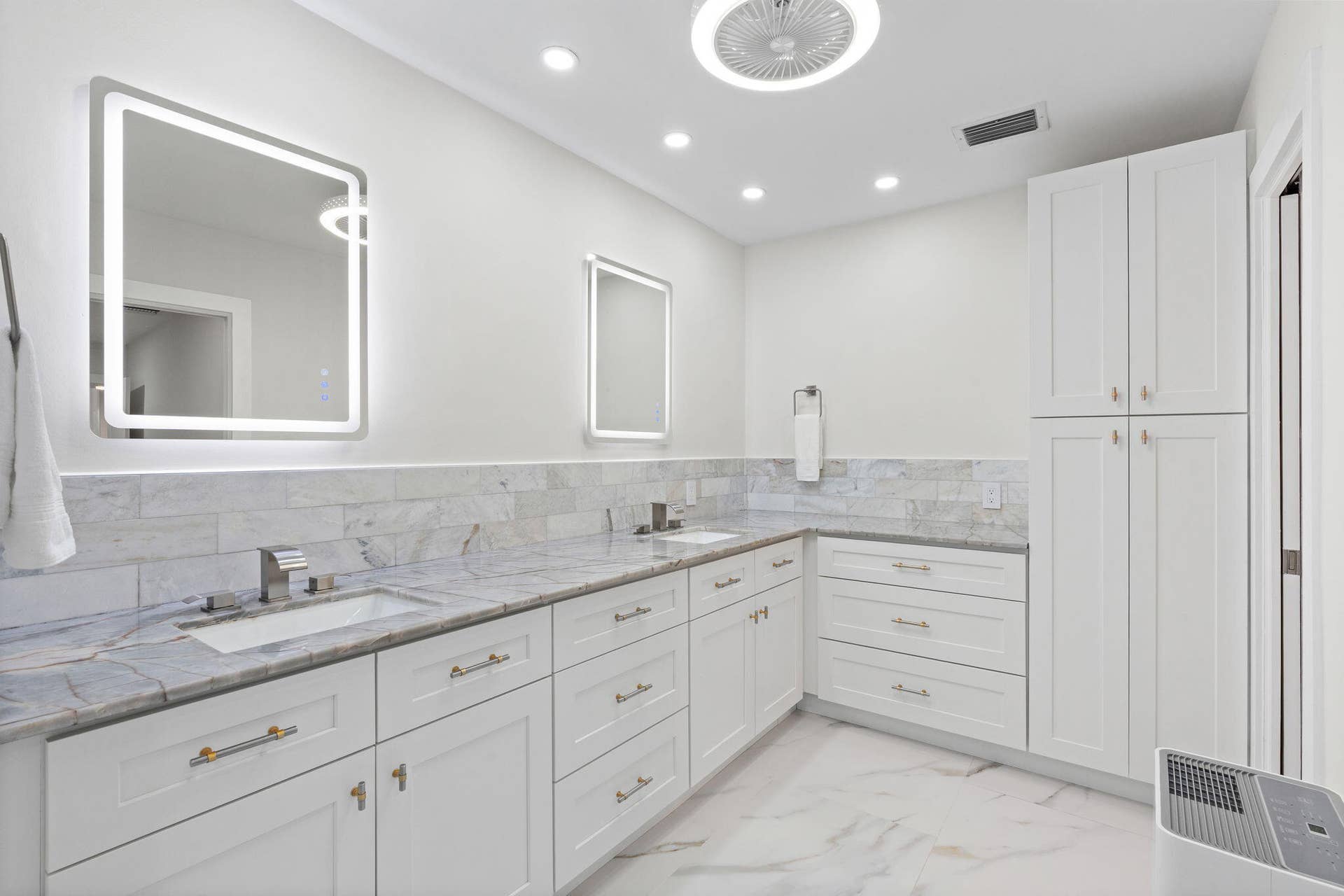 14-web-or-mls-1114 W Cypress Dr, Pompano