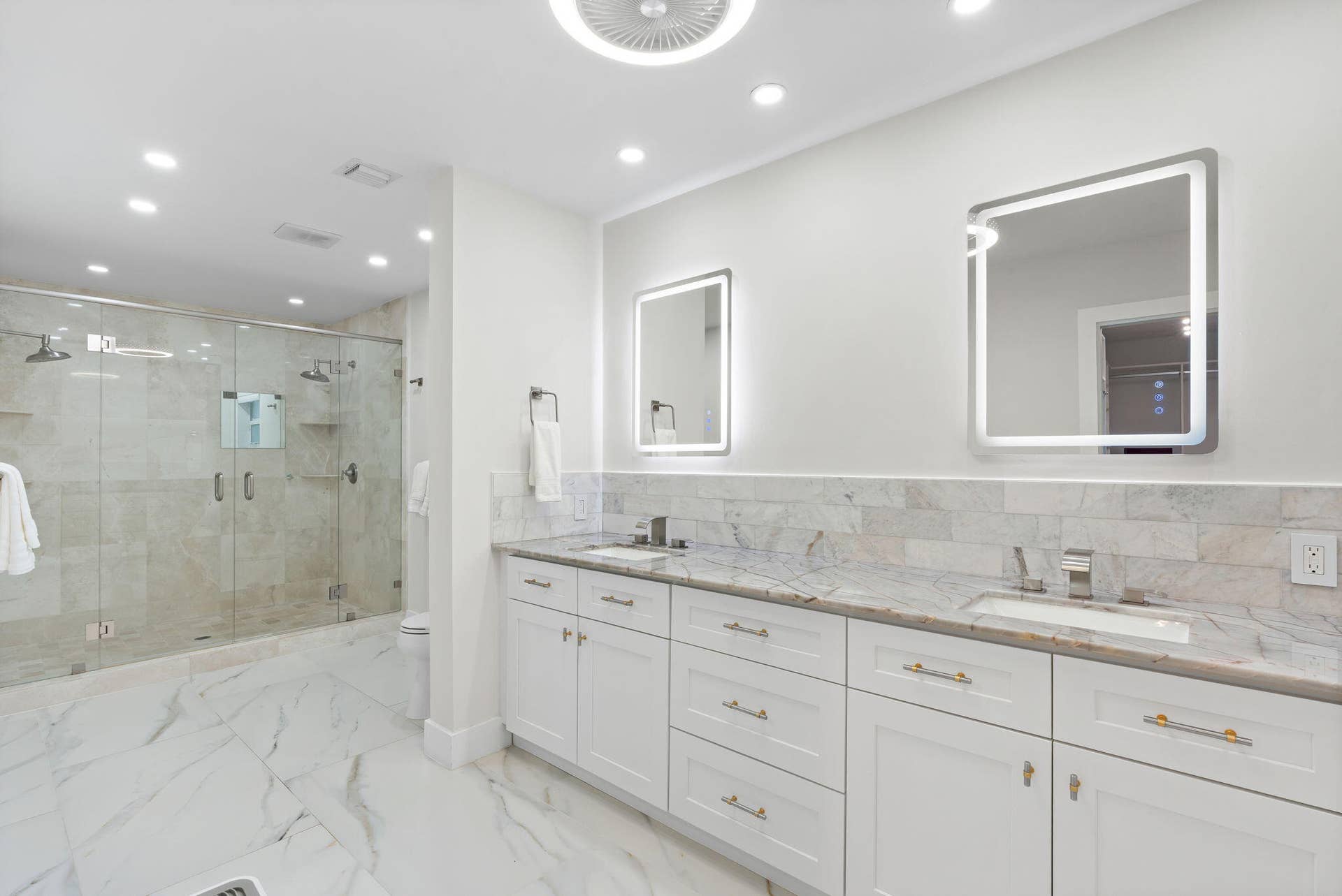 16-web-or-mls-1114 W Cypress Dr, Pompano