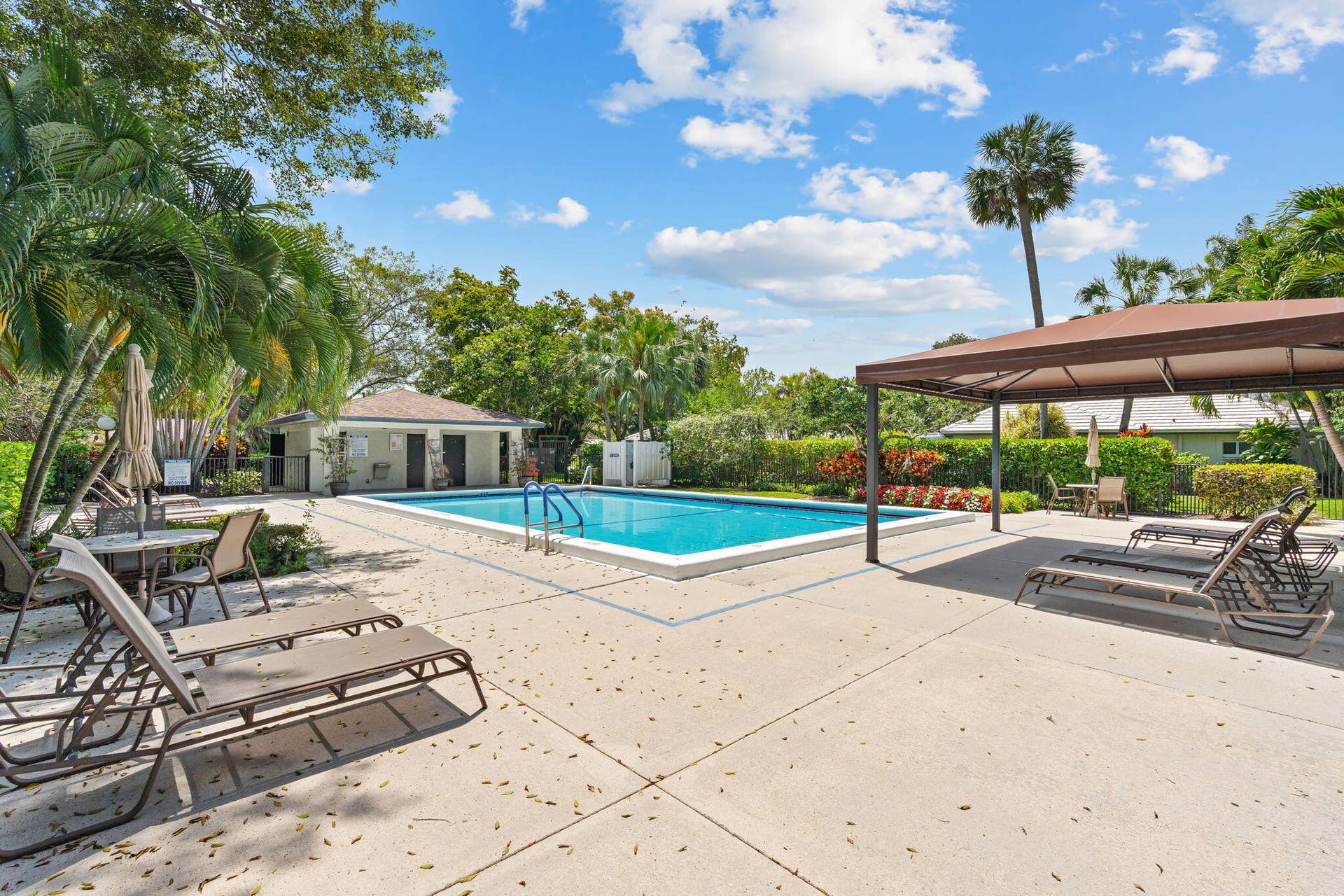 57-web-or-mls-1114 W Cypress Dr, Pompano