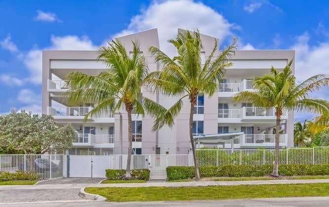 Property photo for 51 SE 19th Avenue, #401, Deerfield Beach, FL