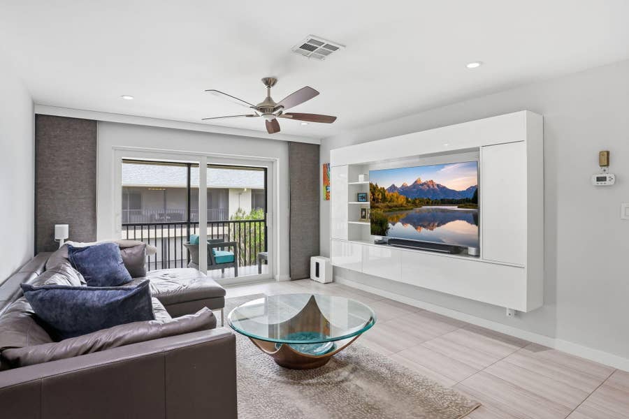 Property photo for 807 NE 1st Street, #6w, Delray Beach, FL
