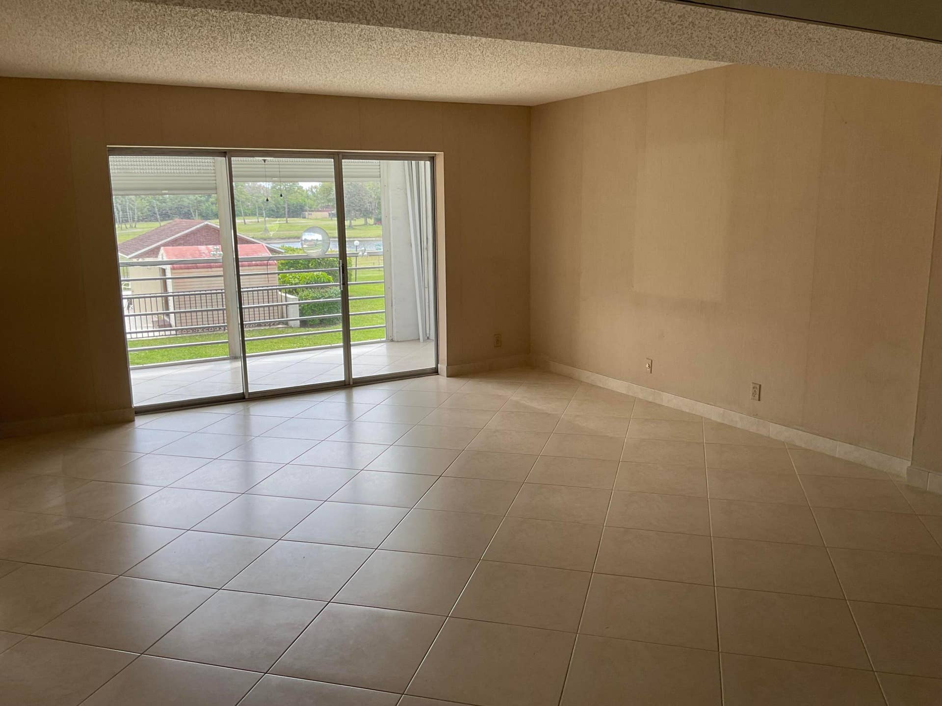 6768 N 10th Ave N, #209, Lake Worth, FL 33467 IMG_1476